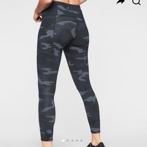 Athleta 7/8 Camo Contender Tights
